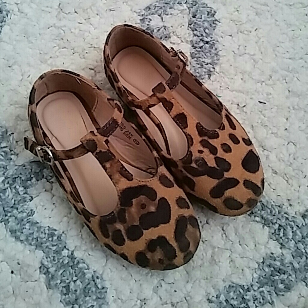 Leapord flats